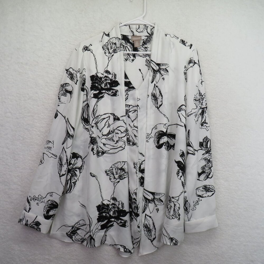 Chicos Shirt Womens Size Large Floral Print White Black Blouse Faux Cardigan‎